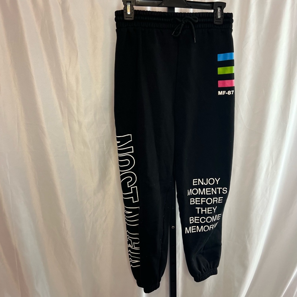 Mayfair the Label Nostalgia Black Jogger Sweatpants, size Small/Medium